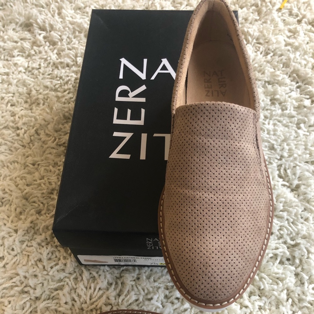New in box Effie 2 by Naturalizer size 7.5 shoe